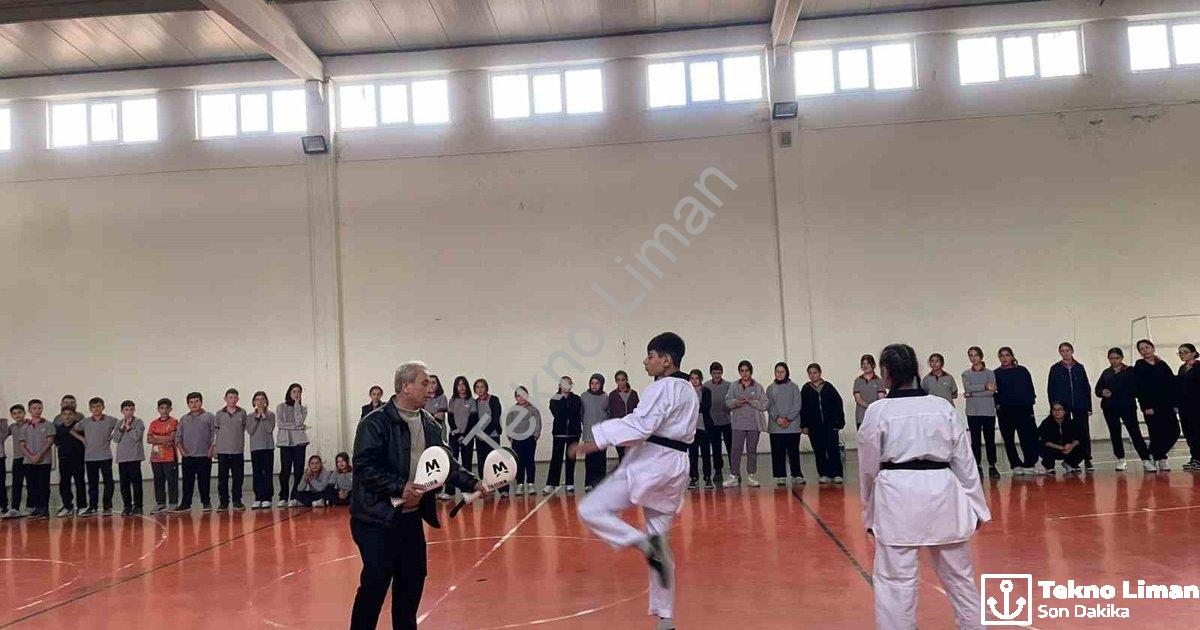 "Pazarlar'da Dev Spor Atılımı: Tekvando ile 100 Lisanslı Sporcu Hedefi" başlıklı haber için fotoreal